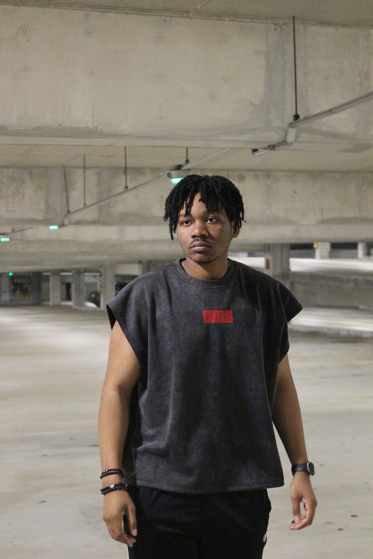 "5" TANK BLACK & RED