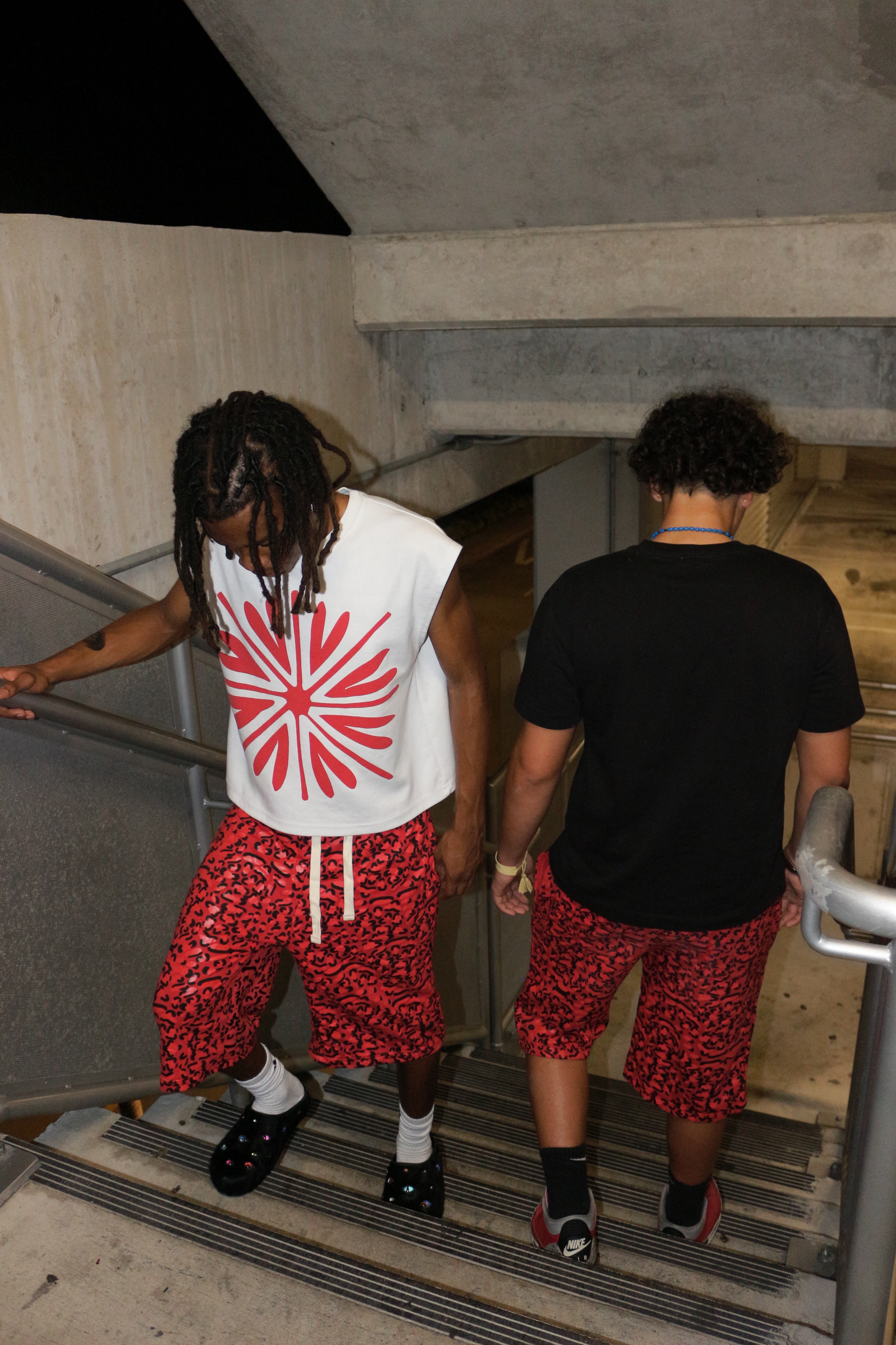 RED LEOPARD SWEATSHORTS