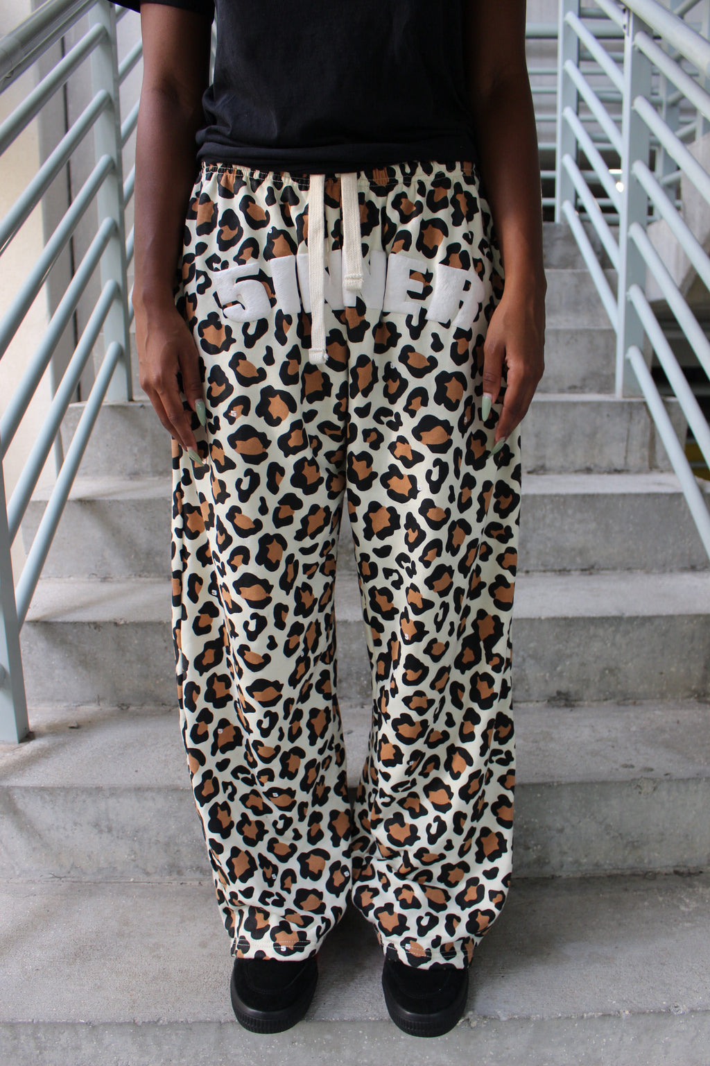 "5INNER" OVERSIZED SWEATPANT LEOPARD