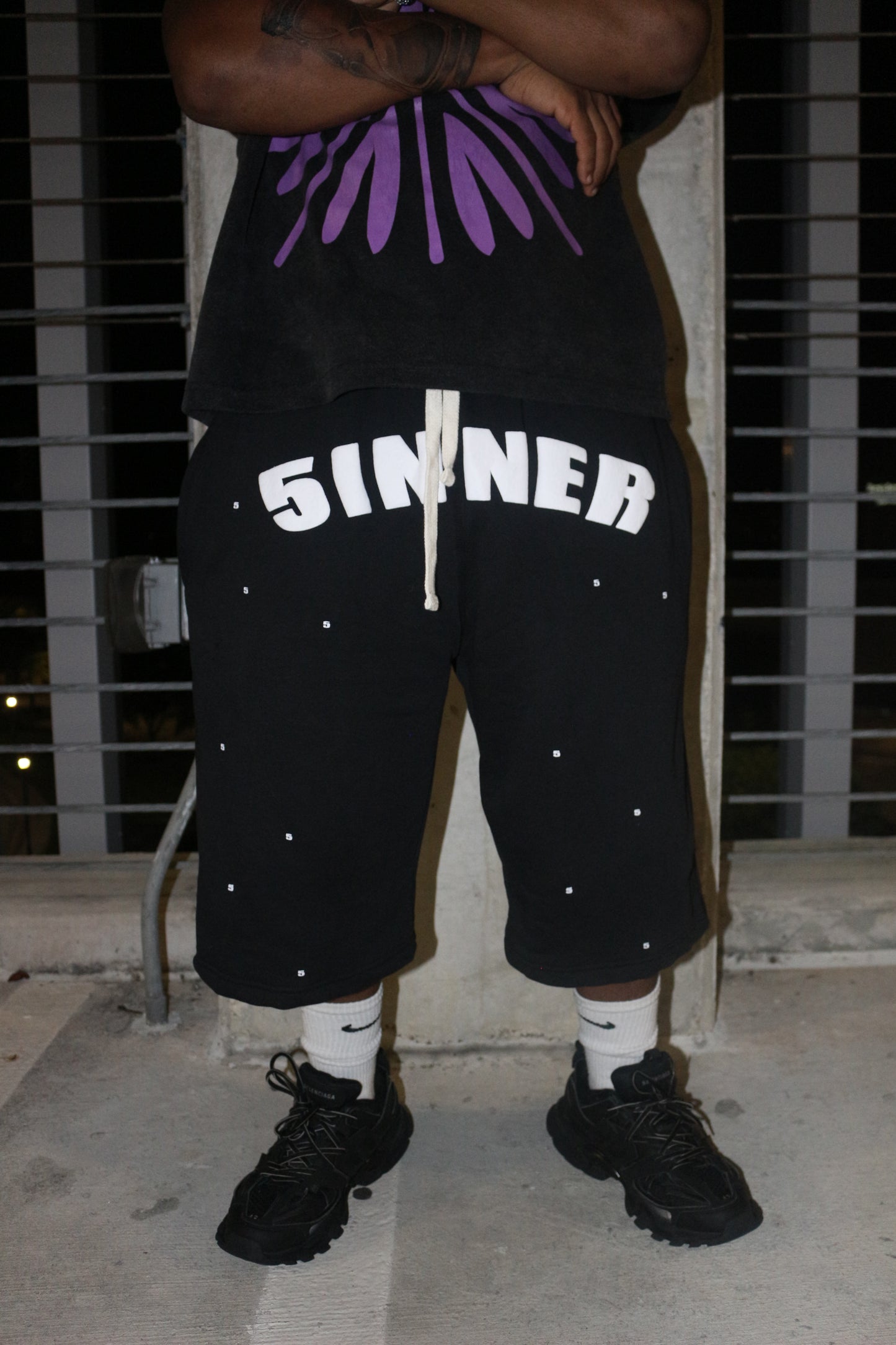 "5INNER" OVERSIZED SWEATSHORT BLACK