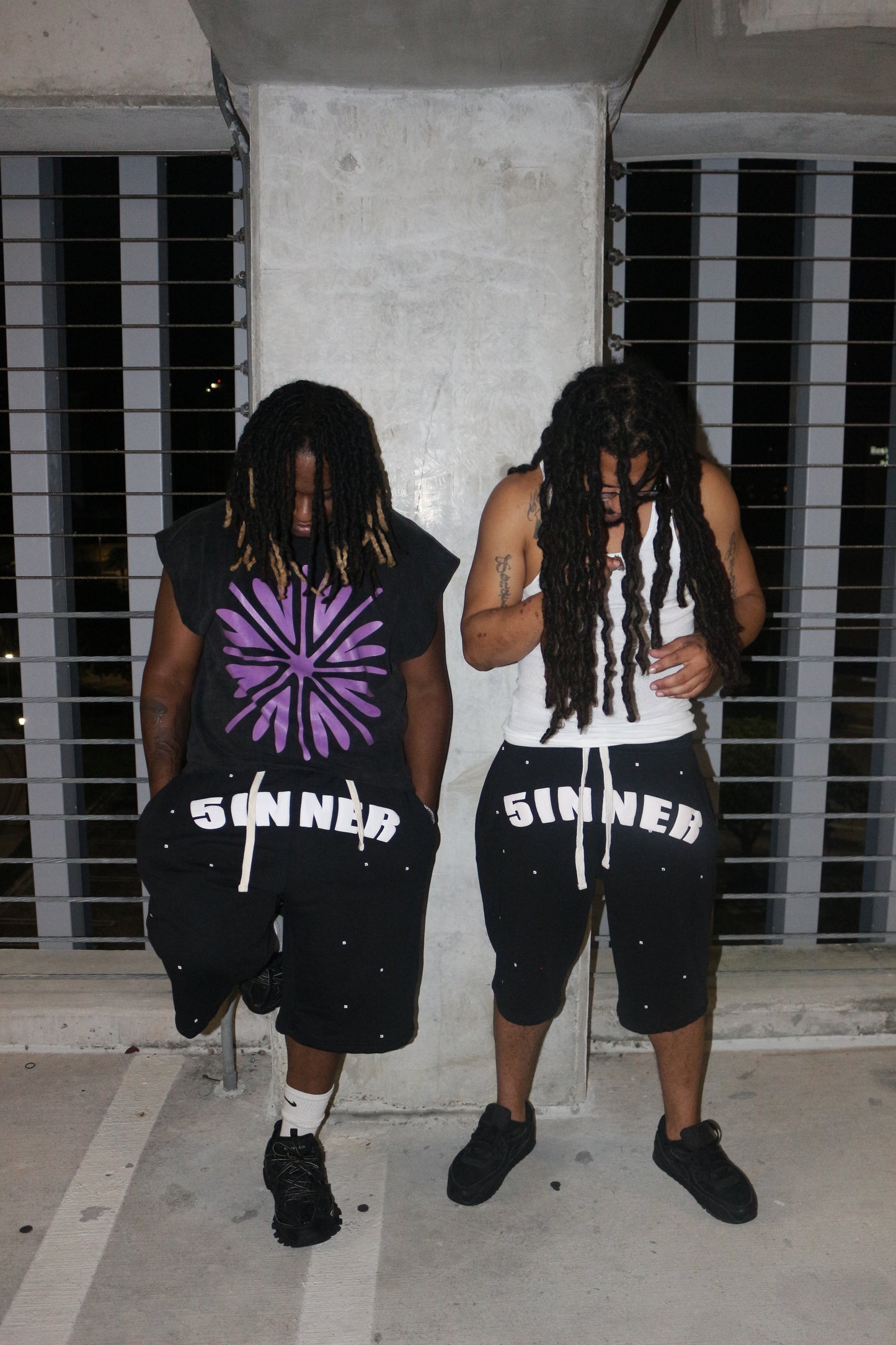 "5INNER" OVERSIZED SWEATSHORT BLACK